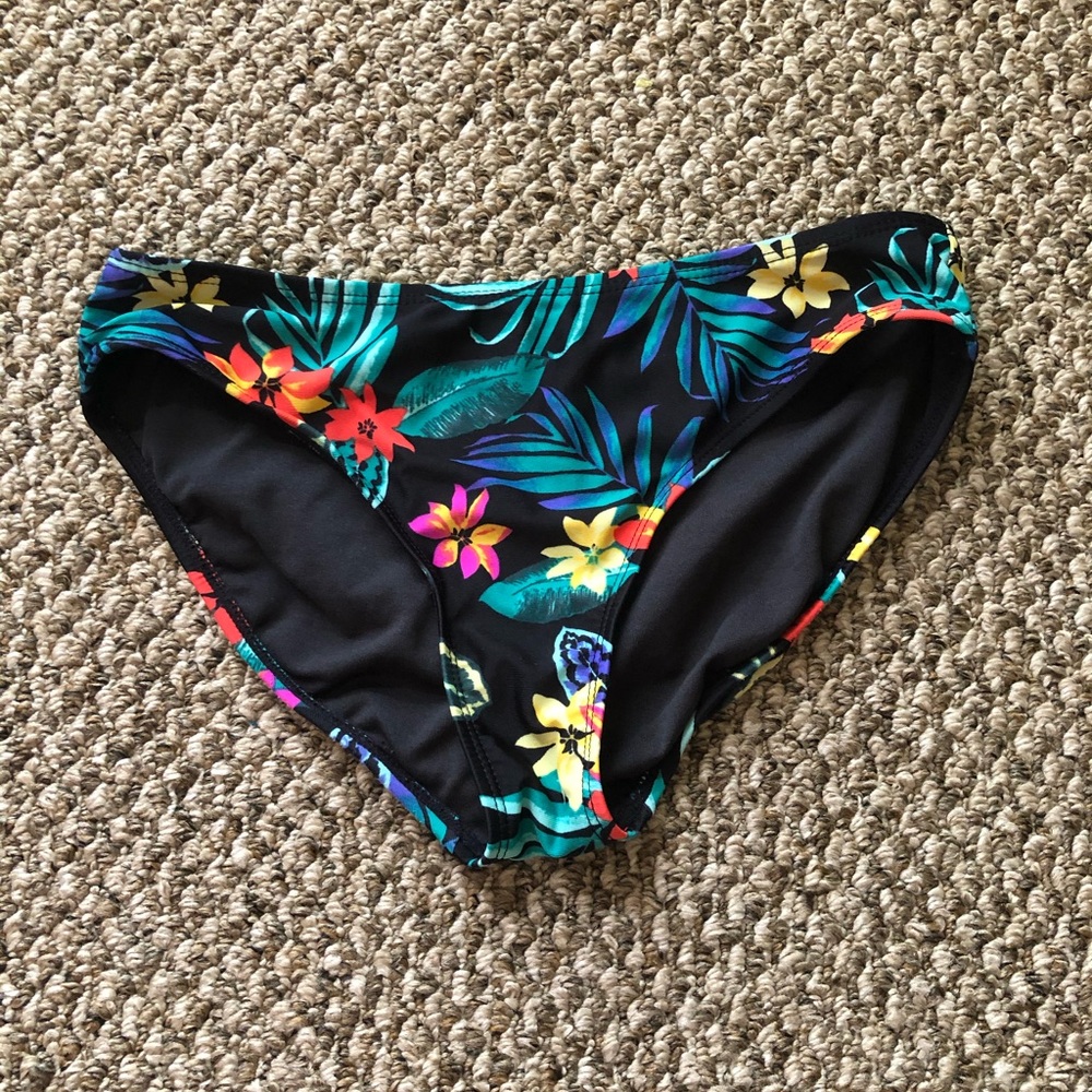 OLD NAVY SWIM BOTTOMS